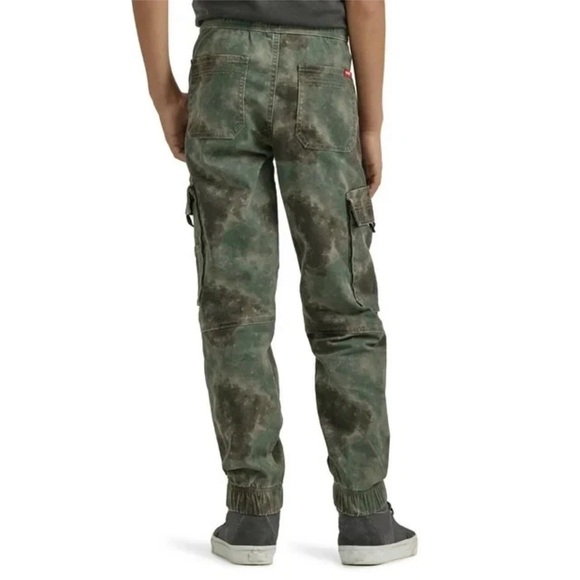 Wrangler Boy's Loose Fit Cargo Jogger with Elasticized Cuffs, Size 16, Regular - Picture 3 of 5